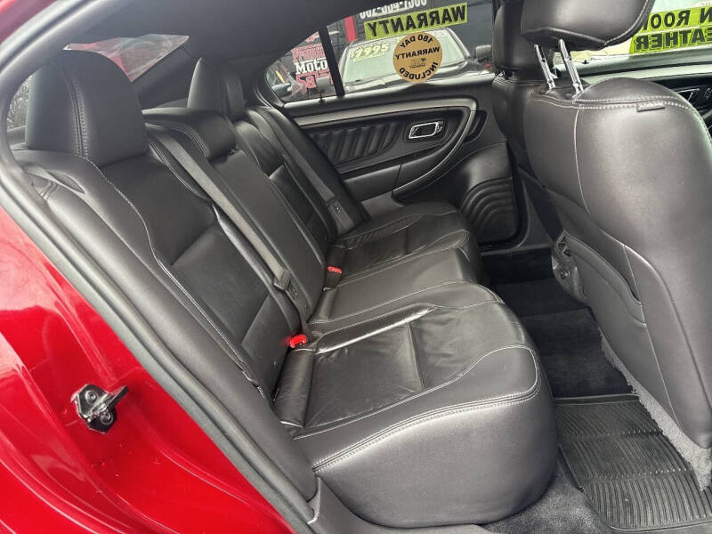 2018 Ford Taurus SEL