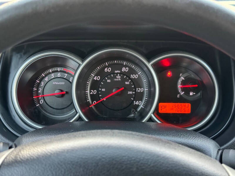 2011 Nissan Versa 1.8 S