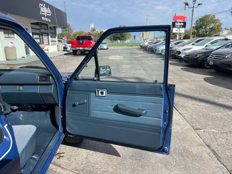 1987 Toyota Pickup Deluxe