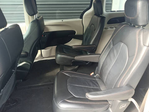 2017 Chrysler Pacifica