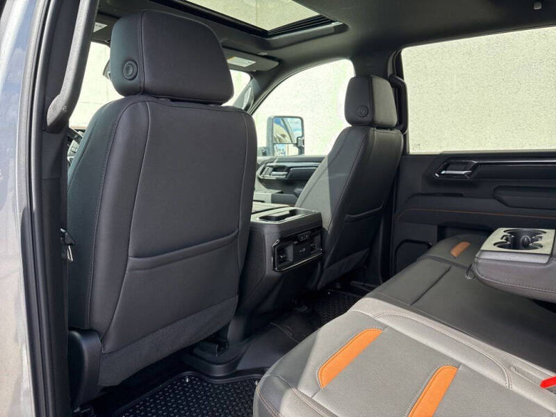 2025 GMC Sierra 3500HD