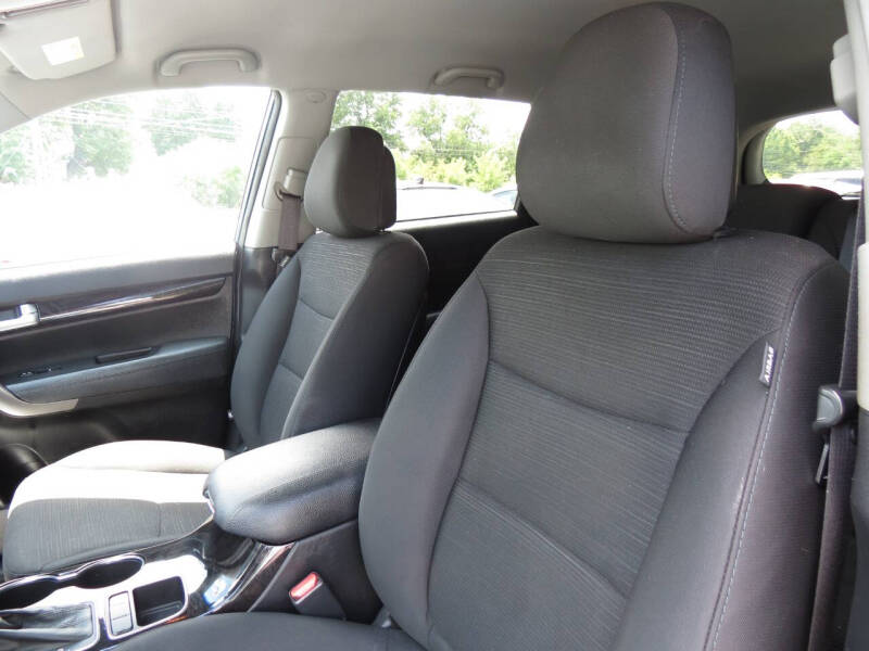 2014 Kia Sorento LX