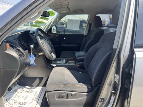 2017 Nissan Armada SV