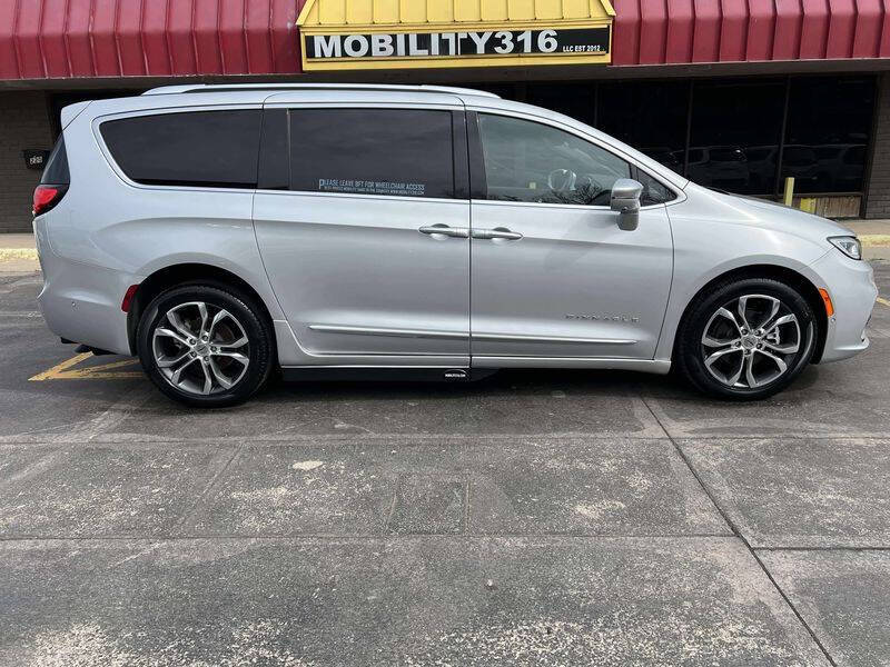 2024 Chrysler Pacifica Pinnacle