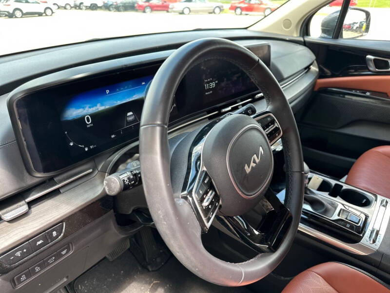 2024 Kia Carnival SX