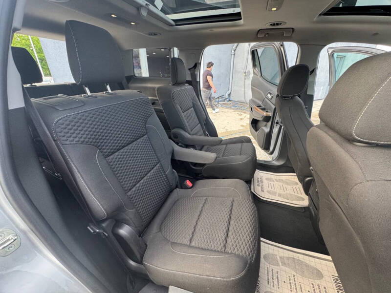 2017 GMC Acadia SLE-2