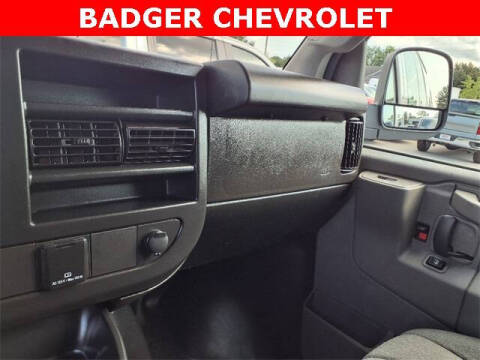 2023 Chevrolet Express 2500