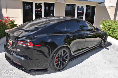 2023 Tesla Model S Plaid