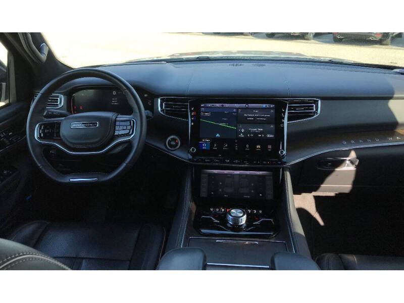 2023 Jeep Grand Wagoneer L