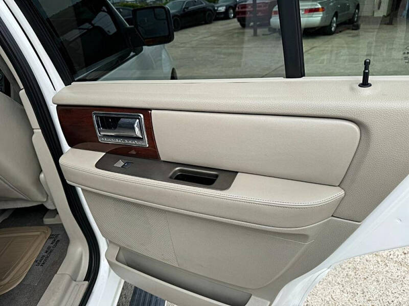 2012 Lincoln Navigator