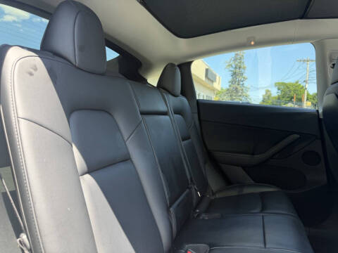 2022 Tesla Model Y Long Range