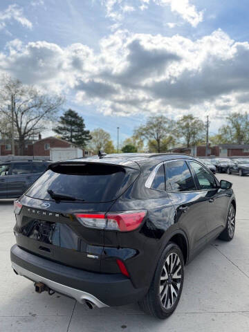 2020 Ford Escape SEL