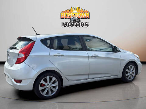 2013 Hyundai Accent SE