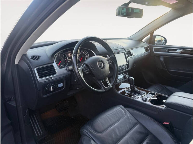 2015 Volkswagen Touareg TDI Lux