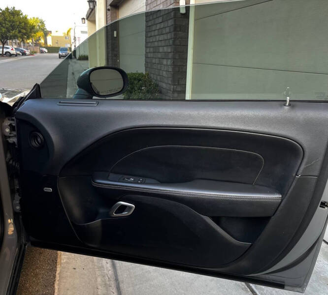 2018 Dodge Challenger SXT Plus