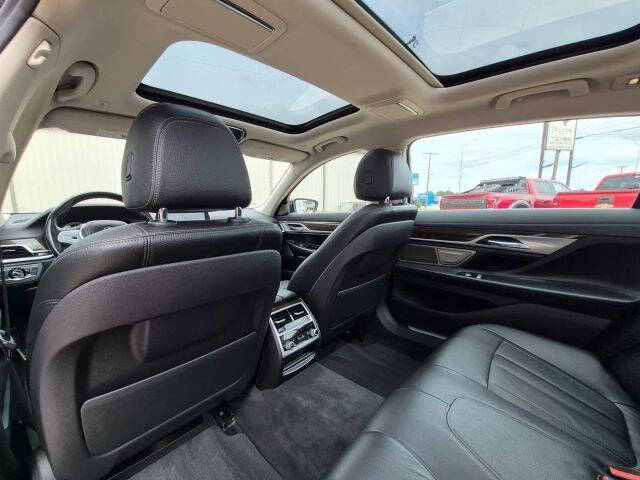 2018 BMW 7 Series 740i