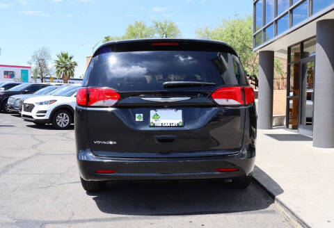 2021 Chrysler Voyager LX