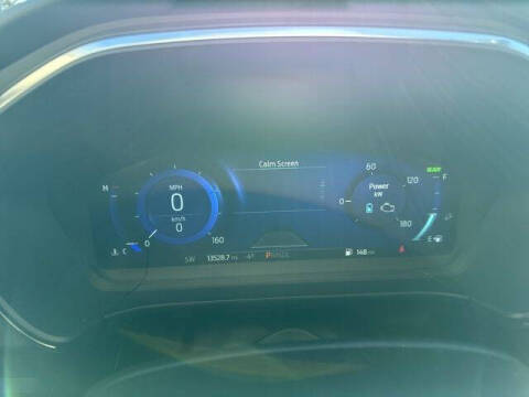 2022 Ford Escape Hybrid Titanium