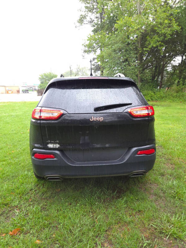 Image 7 of 2016 Jeep Cherokee Latitude 75th Anniversary