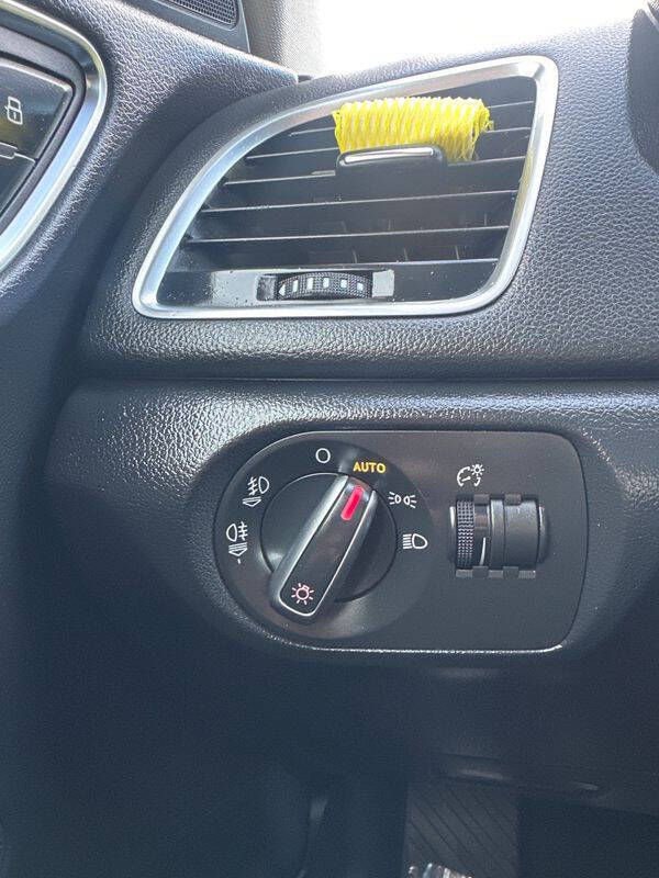 2015 Audi Q3 2.0T quattro Prestige