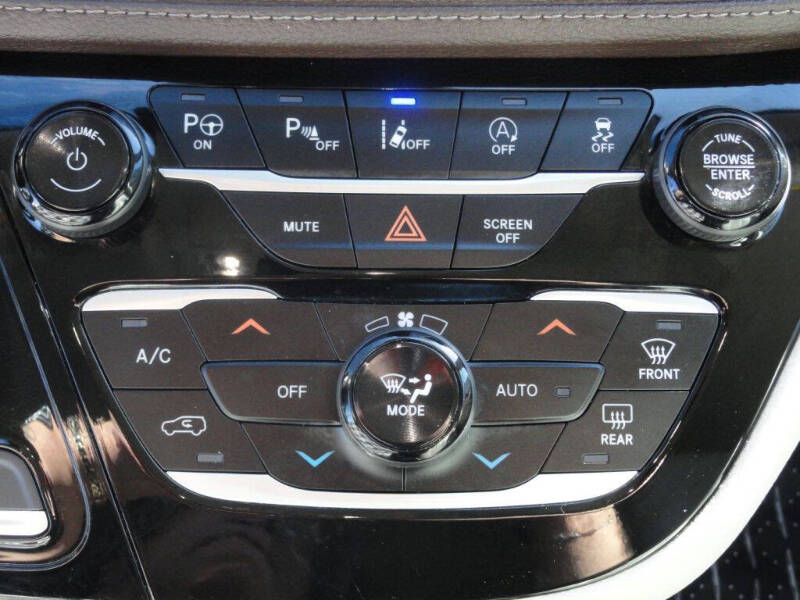 2021 Chrysler Pacifica Touring L