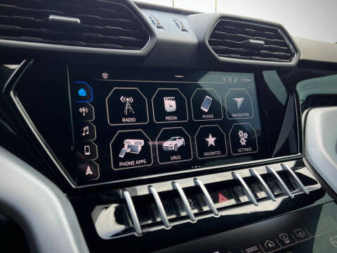 2022 Lamborghini Urus