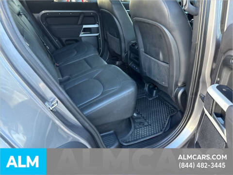 2023 Land Rover Defender 110 SE