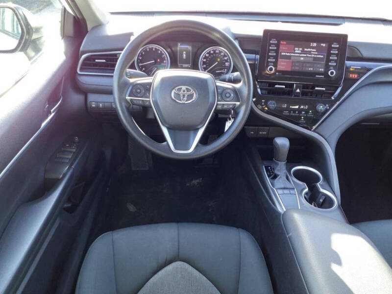 2022 Toyota Camry LE