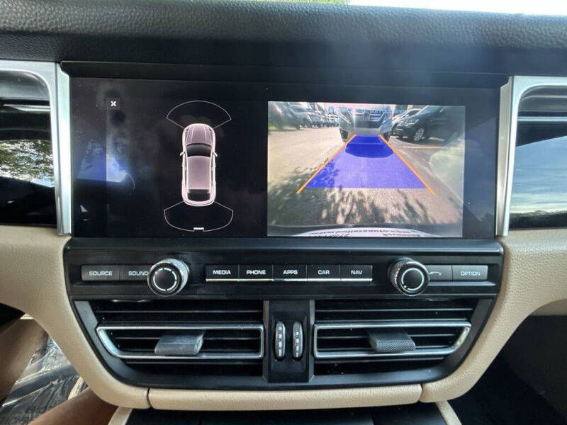 2020 Porsche Macan