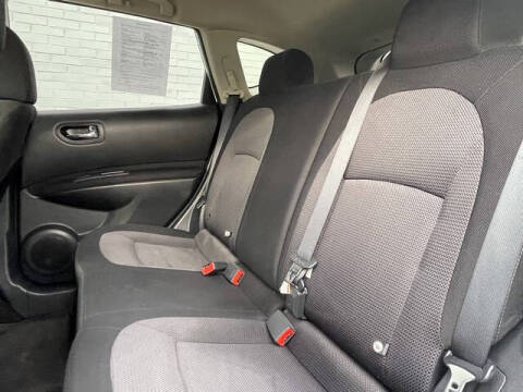 2011 Nissan Rogue SV