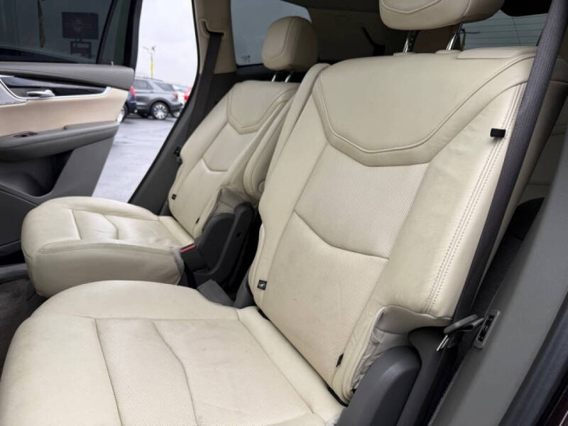 2020 Cadillac XT6 Premium Luxury