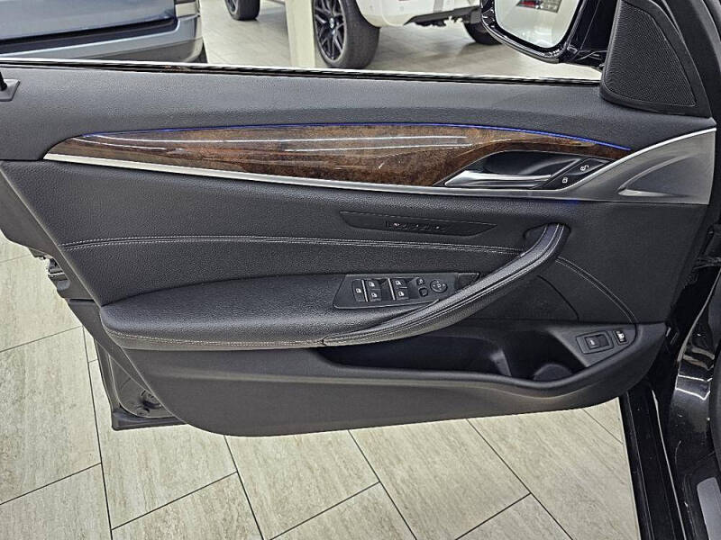 2018 BMW 5 Series 530e iPerformance