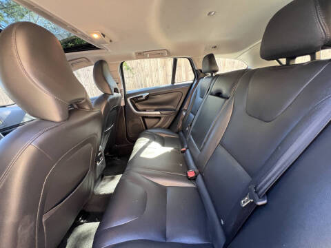 2015 Volvo V60 T5 Drive-E Platinum