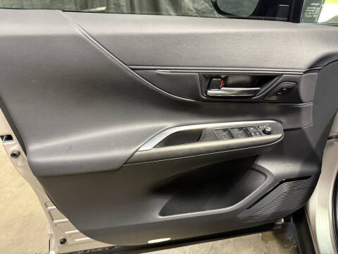 2024 Toyota Venza XLE