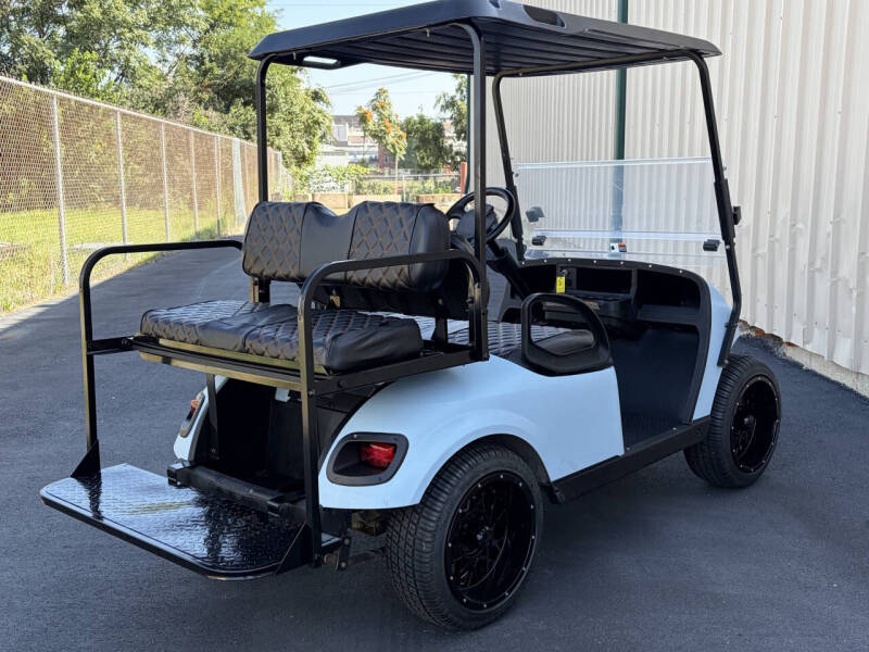 2019 E-Z-GO TXT