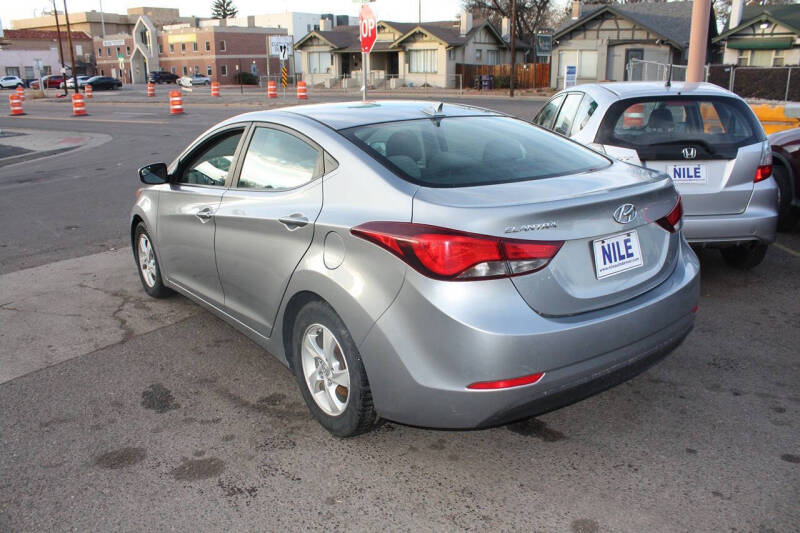 2015 Hyundai Elantra SE
