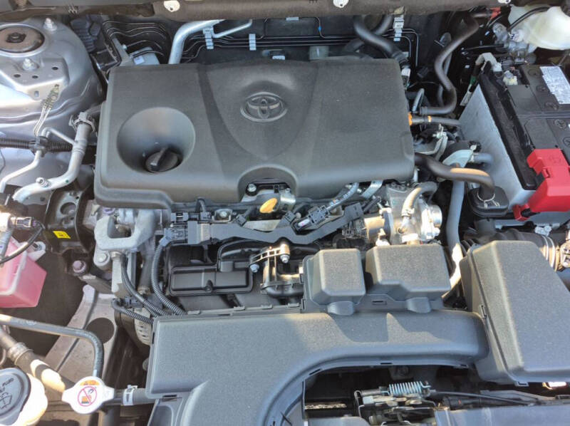2024 Toyota RAV4 LE