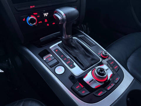 2016 Audi A4 2.0T quattro Premium