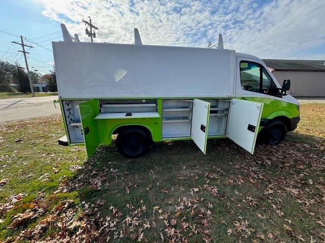 2017 Mercedes-Benz Sprinter Cab Chassis Base photo 7