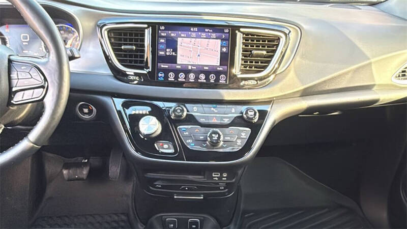 2018 Chrysler Pacifica Touring L Plus