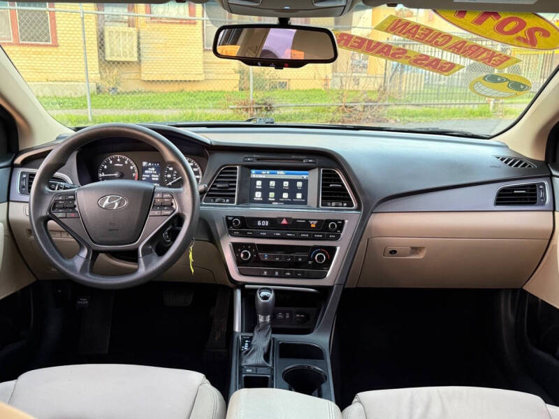 2017 Hyundai Sonata SE