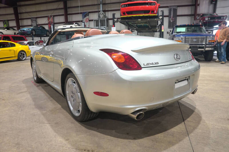 2004 Lexus SC 430