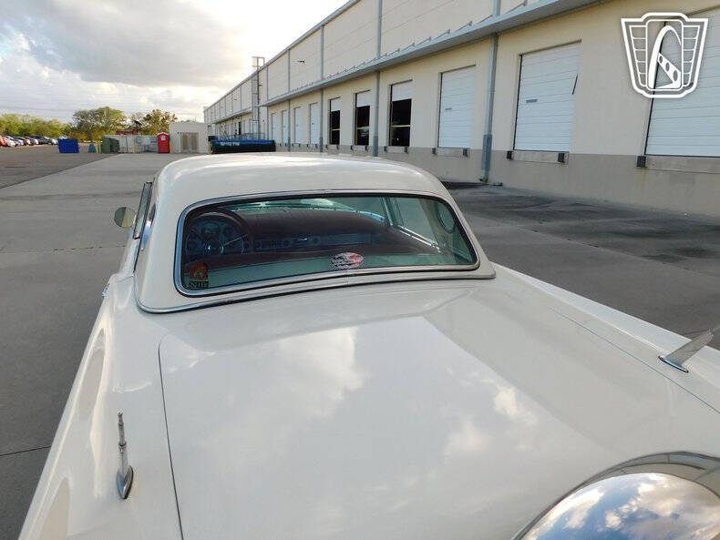 1957 Ford Thunderbird