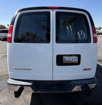2017 GMC Savana 2500