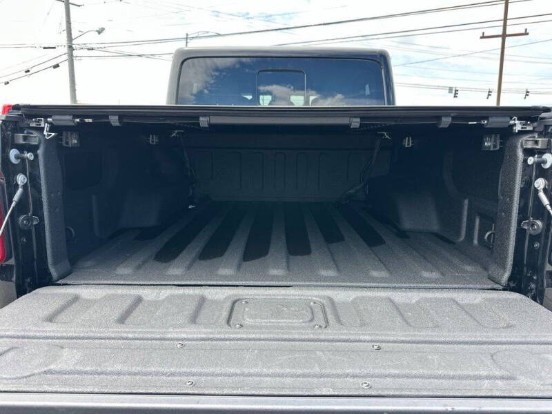 2025 Jeep Gladiator Mojave