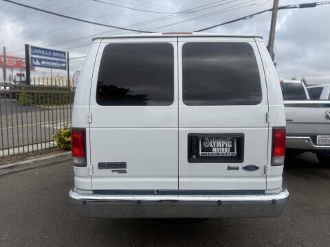 2013 Ford E-Series E-350 SD XLT