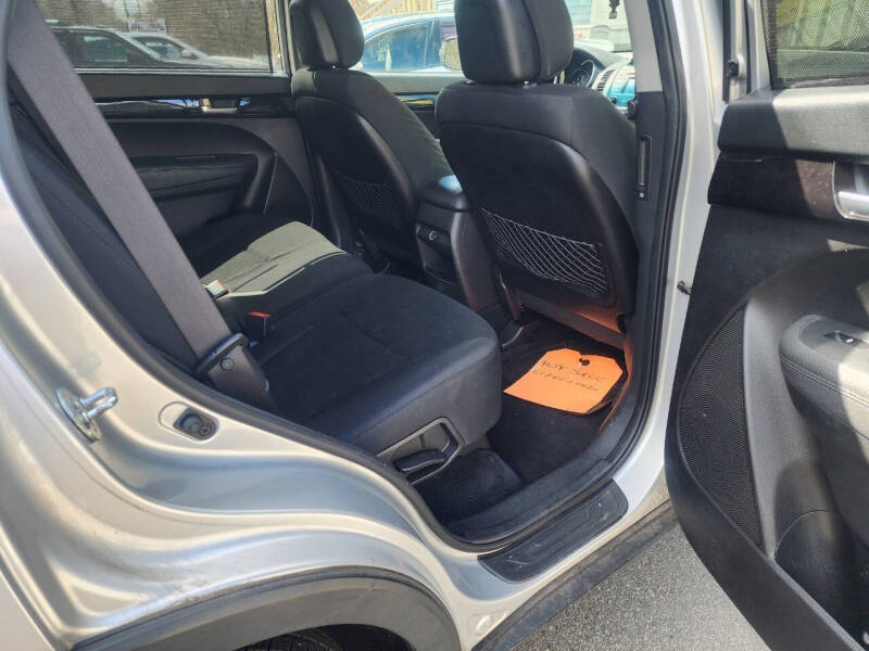 2014 Kia Sorento LX