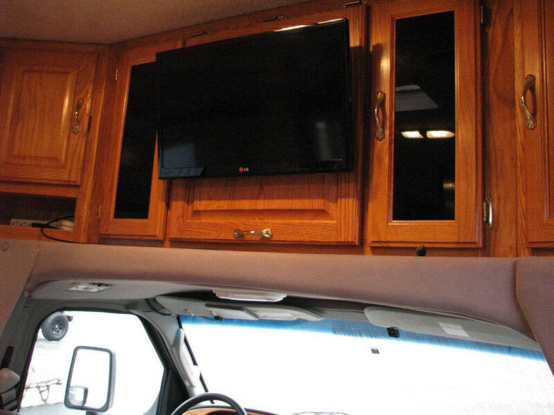 2003 Ford E-Series E-450 SD