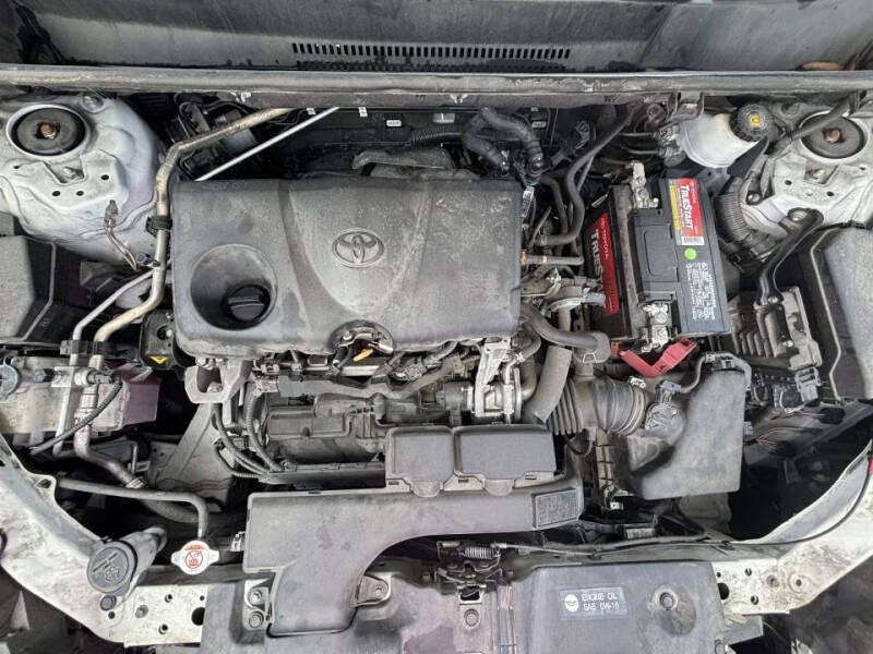 2021 Toyota RAV4 LE