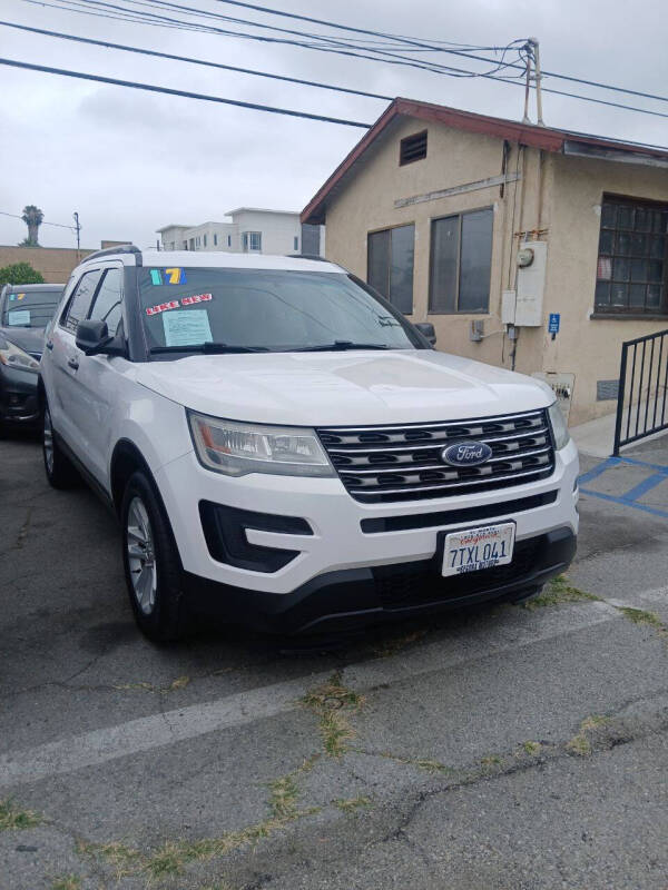 2017 Ford Explorer